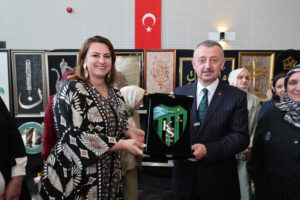Kocaeli Meslek ve Sanat Eğitim Kursları’ndan Büyüleyen İzmit Sezon Sonu Sergisi