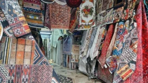 Tarih boyunca el zanaatkarlığında önemli bir şehir olan Diyarbakır: Kilim Dokumacılığı