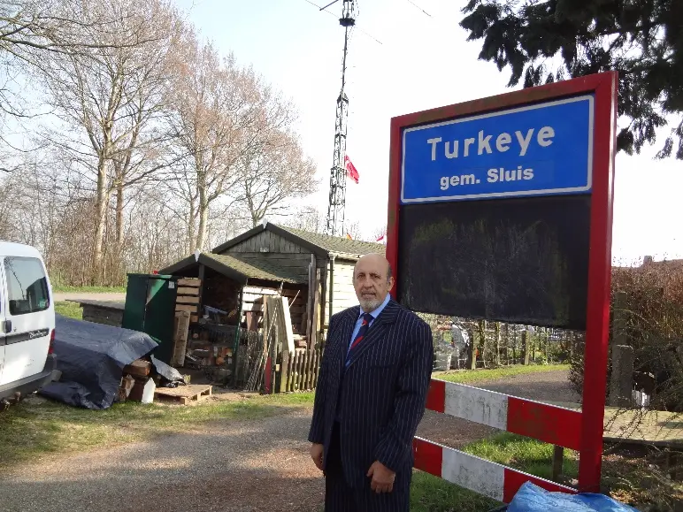 Amsterdam’da 10 Nisan’da Tarih Sahneye Çıkıyor: “Papa’cı olmaktansa Türklüğü terci ederim”