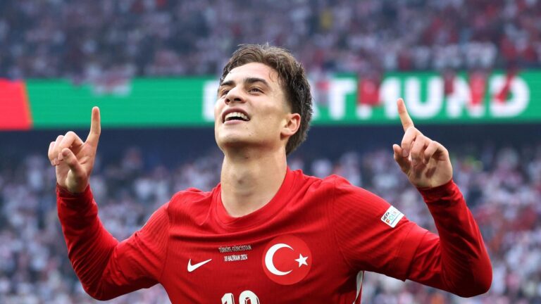 Türk futbolunun Avrupa’daki gururu Kenan Yıldız Ayın Tarihi’ne konuştu