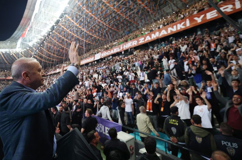 Cumhurbaşkanı Erdoğan’ın AK Parti Gençlik Kollarınca Turka Kocaeli Stadyumu’nda düzenlenen “Bir Gençlik Şöleni Programı”nden notlar…