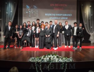 Anabilim’den Genç Sanatçılara Büyük Sahne!