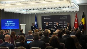 Brüksel’de ‘Dönüşen Güvenlik Ortamında Türkiye ve NATO’ paneli düzenlendi
