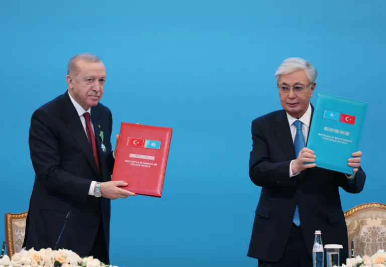 Cumhurbaşkanı Erdoğan: Kazakistan ziyaretimizi başarıyla tamamladık