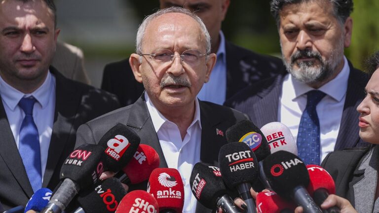 Mahkemece CHP Genel Başkanlığı görevine iade edilen Kılıçdaroğlu, “Partinin ahlaki değerlerini düzeltmemiz lazım”