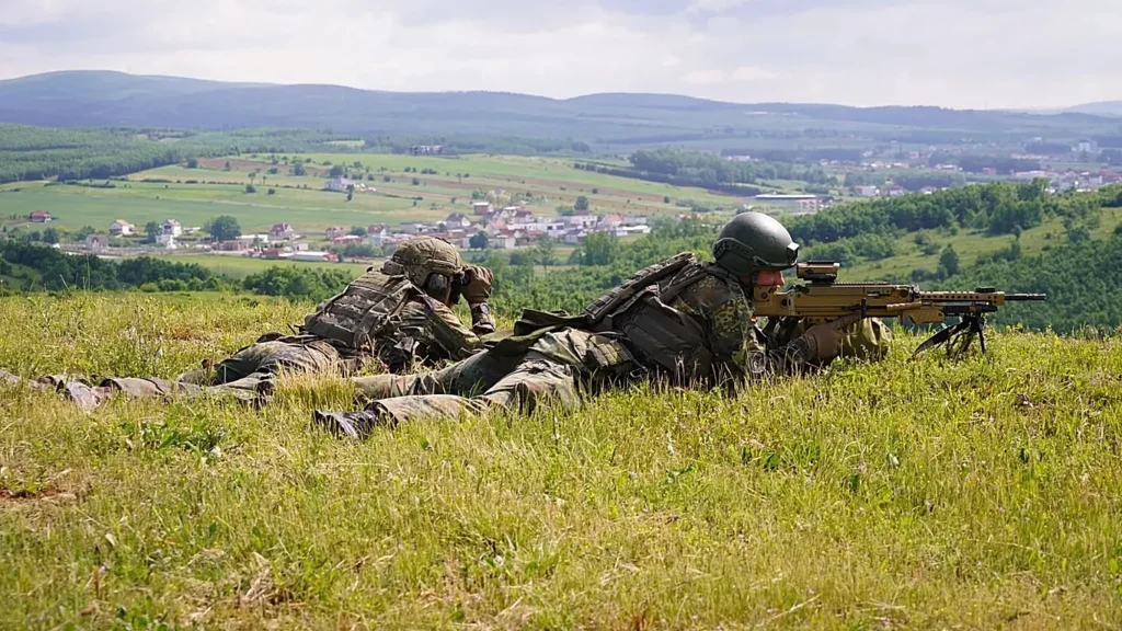 NATO, Kosova’da ‘iyileşen güvenlik’ gerekçesiyle asker sayısını azaltacak