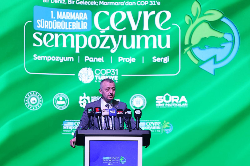 1. Marmara Sürdürülebilir Çevre Sempozyumu başladı;  Başkan Büyükakın: “Marmara için herkes elini taşın altına koymalı”