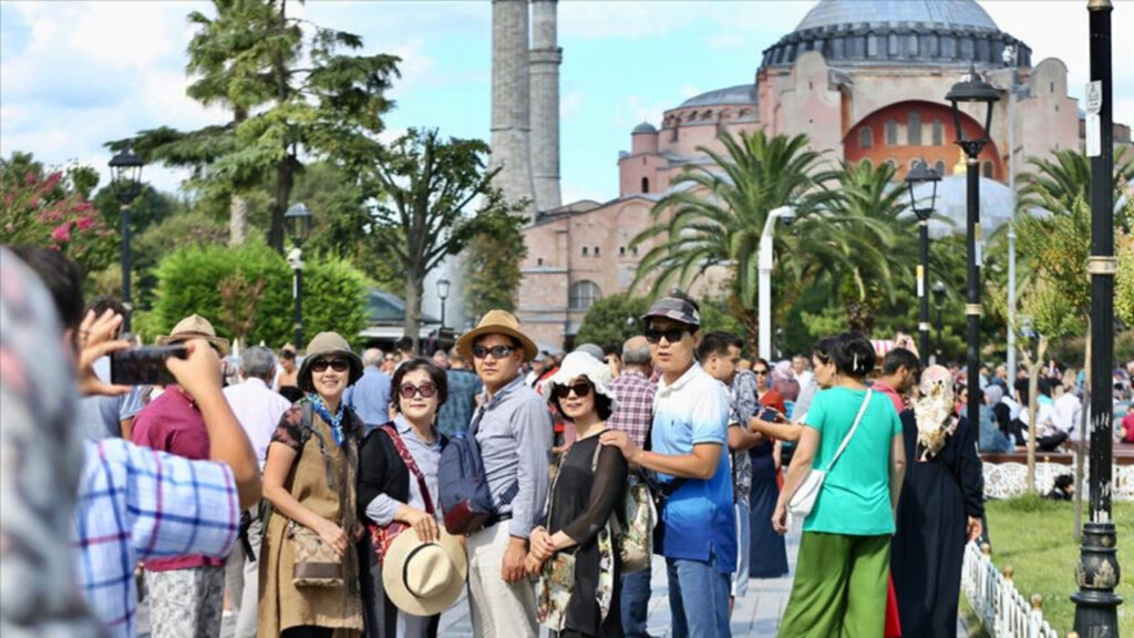 Şerif Yenen: “Turist rehberliği meslek yasası, 12 yıllık mücadelenin sonucuydu”