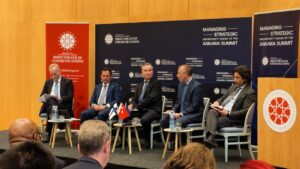 İletişim Başkanlığı’nca, Helsinki’de “Ankara Zirvesi Öncesinde Stratejik Belirsizlikleri Yönetmek” başlıklı panel